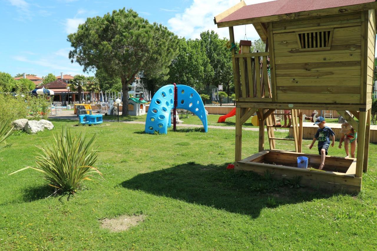Residence Duna Rossa - Family Friendly Duna Verde Eksteriør bilde